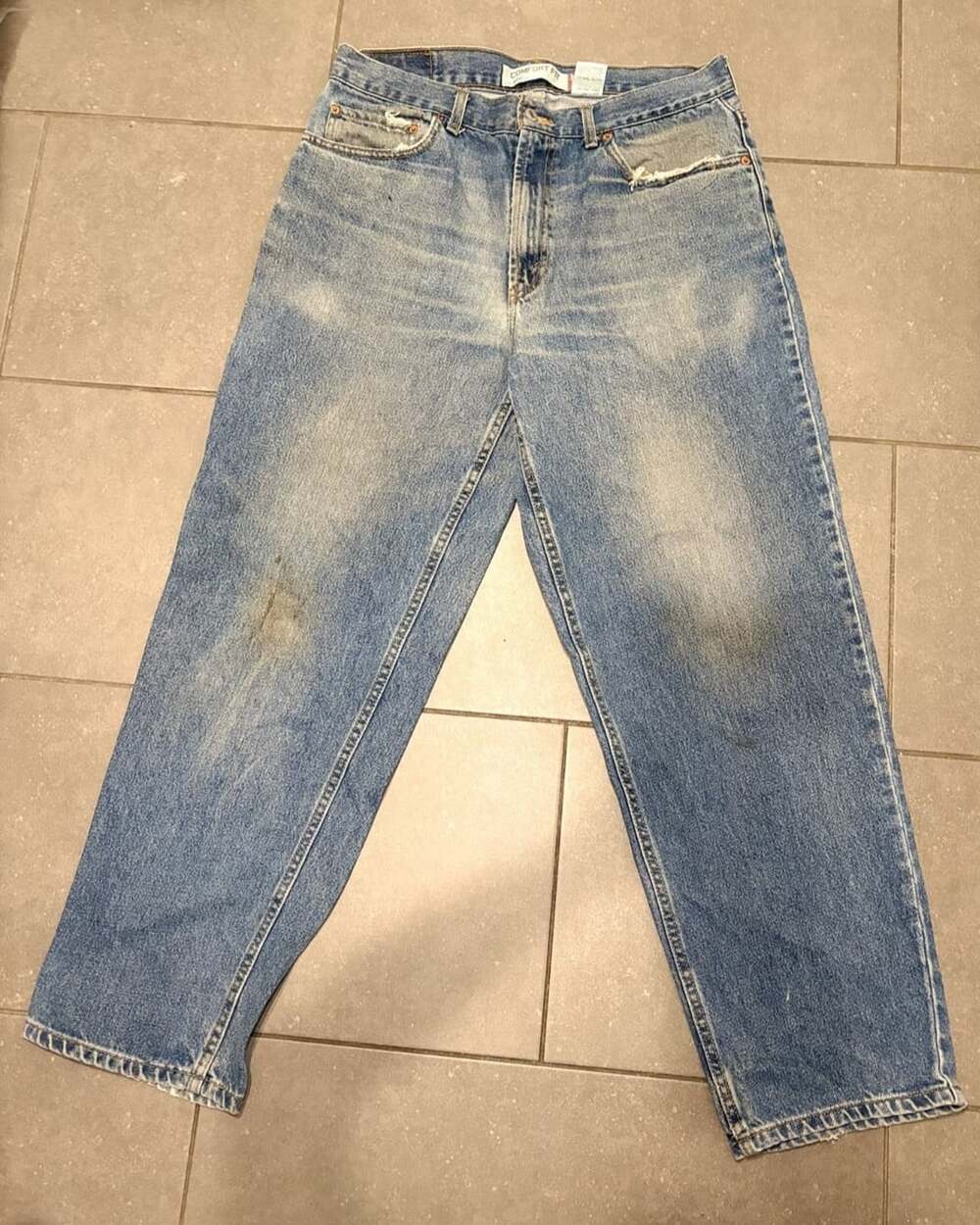 VTG 2006 Levi's 560 Comfort Fit Jeans Loose Tapered Distressed Medium Blue 34x30